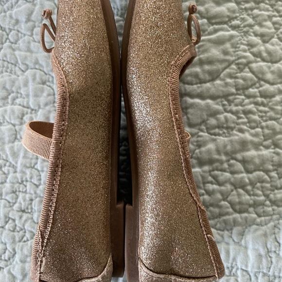 Cat and Jack Gold Glitter Flats - Picture 3 of 4